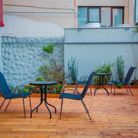 Central Gate Hotel In Heart Of Tbilisi Exterior photo