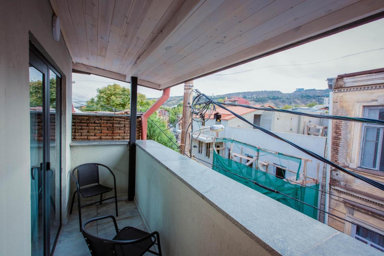 Central Gate Hotel In Heart Of Tbilisi Exterior photo